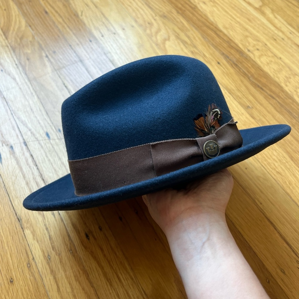 Goorin Bros wool fedora hat navy medium feather